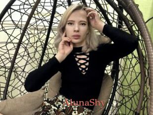AlunaShy