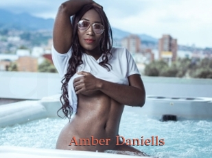 Amber_Daniells