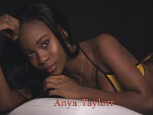 Anya_Taylorr