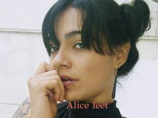 Alice_feet