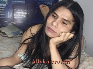Allyka_browm