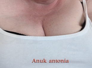 Anuk_antonia