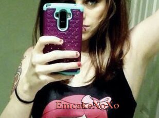 EmcakeXoXo