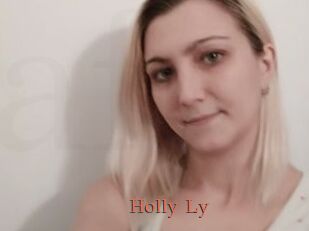 Holly_Ly