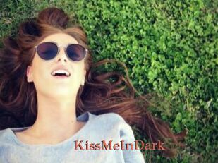 KissMeInDark