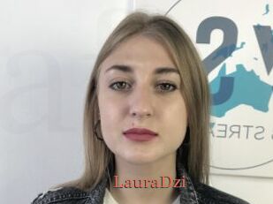 LauraDzi