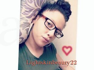 Lightskinbeauty22