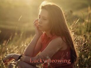 Luckymeowing