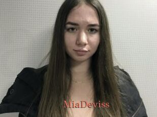 MiaDeviss