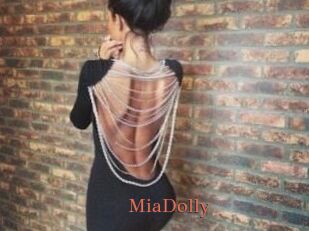 Mia_Dolly