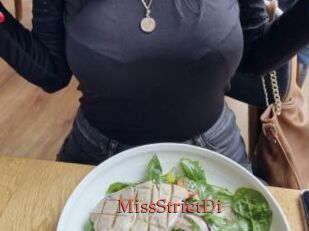 MissStrictDi