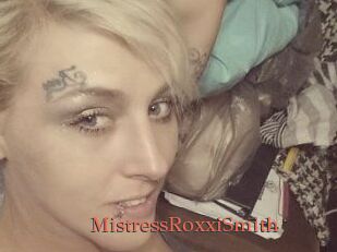 MistressRoxxiSmith