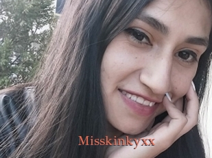 Misskinkyxx