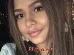 Riley_silver