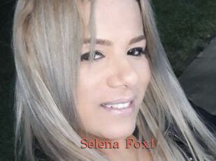 Selena_Fox1