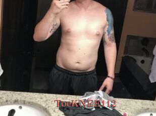 ToeKNEE112