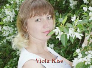 Viola_Kiss_