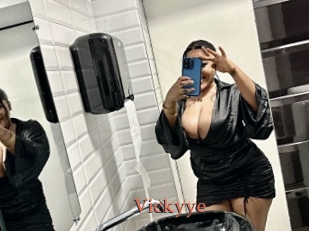 Vickyye