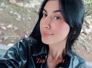 Zia_cooper